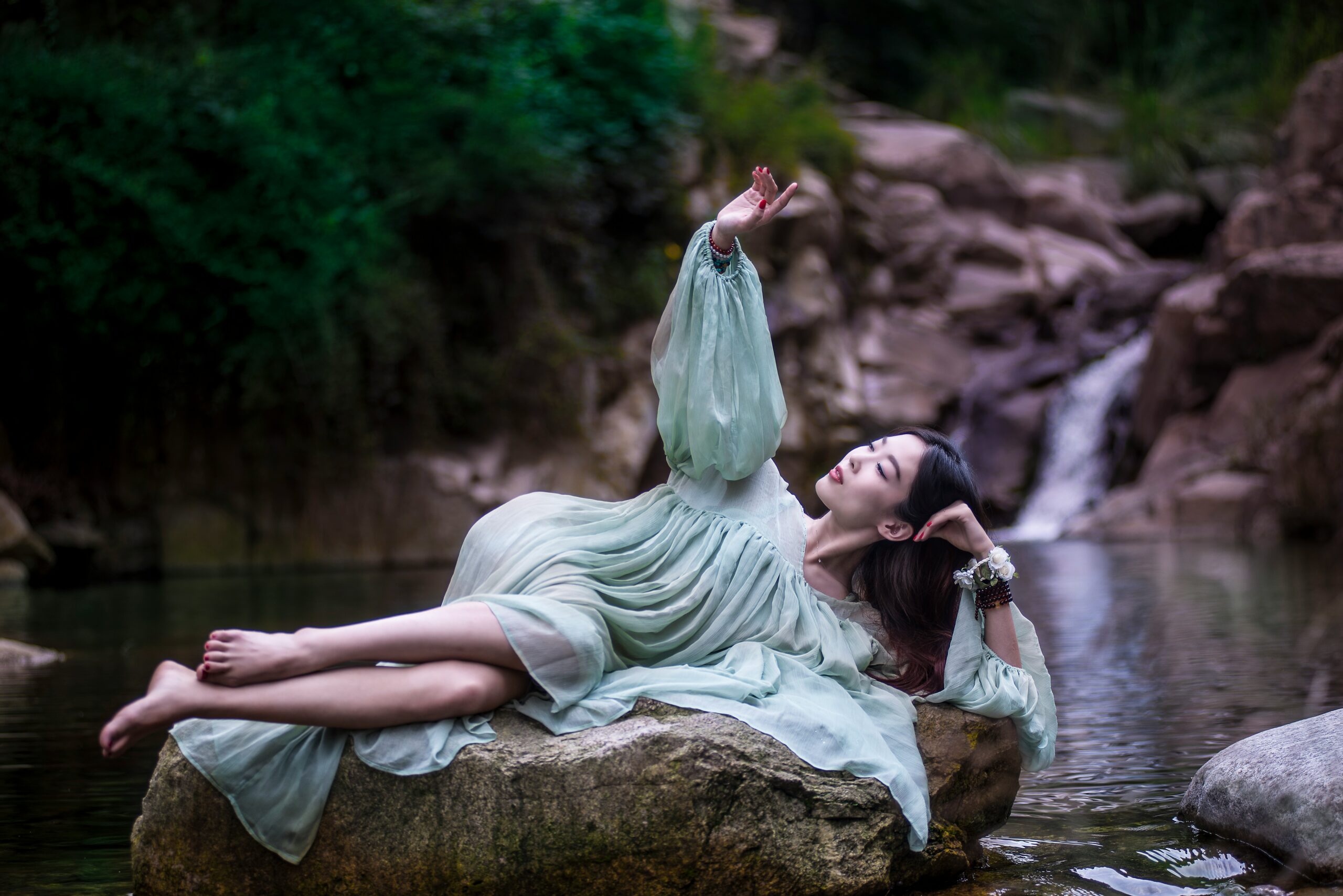 Best Cotton Dresses for Summer 2025: Stylish and Breathable Options