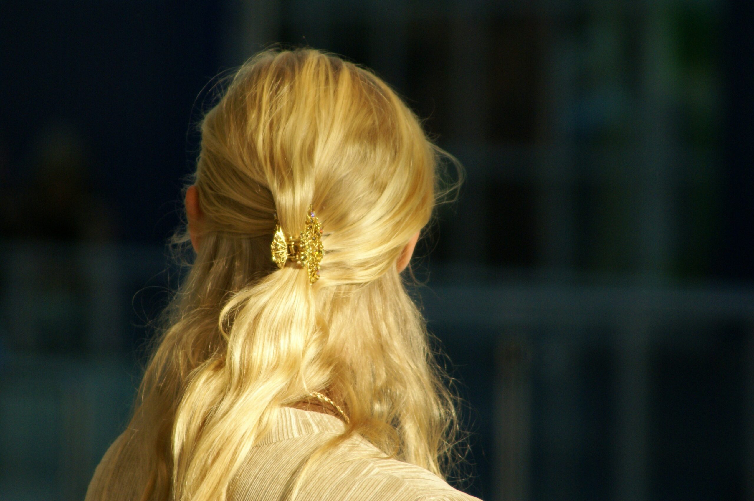 From Blowouts to Budget: Recessioncore Hair Trends Taking Over 2025
